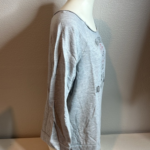 Funny Graphic Sweatshirt XL – “I Knew I Loved You When I Farted” Gray Pullover - Picture 3 of 5